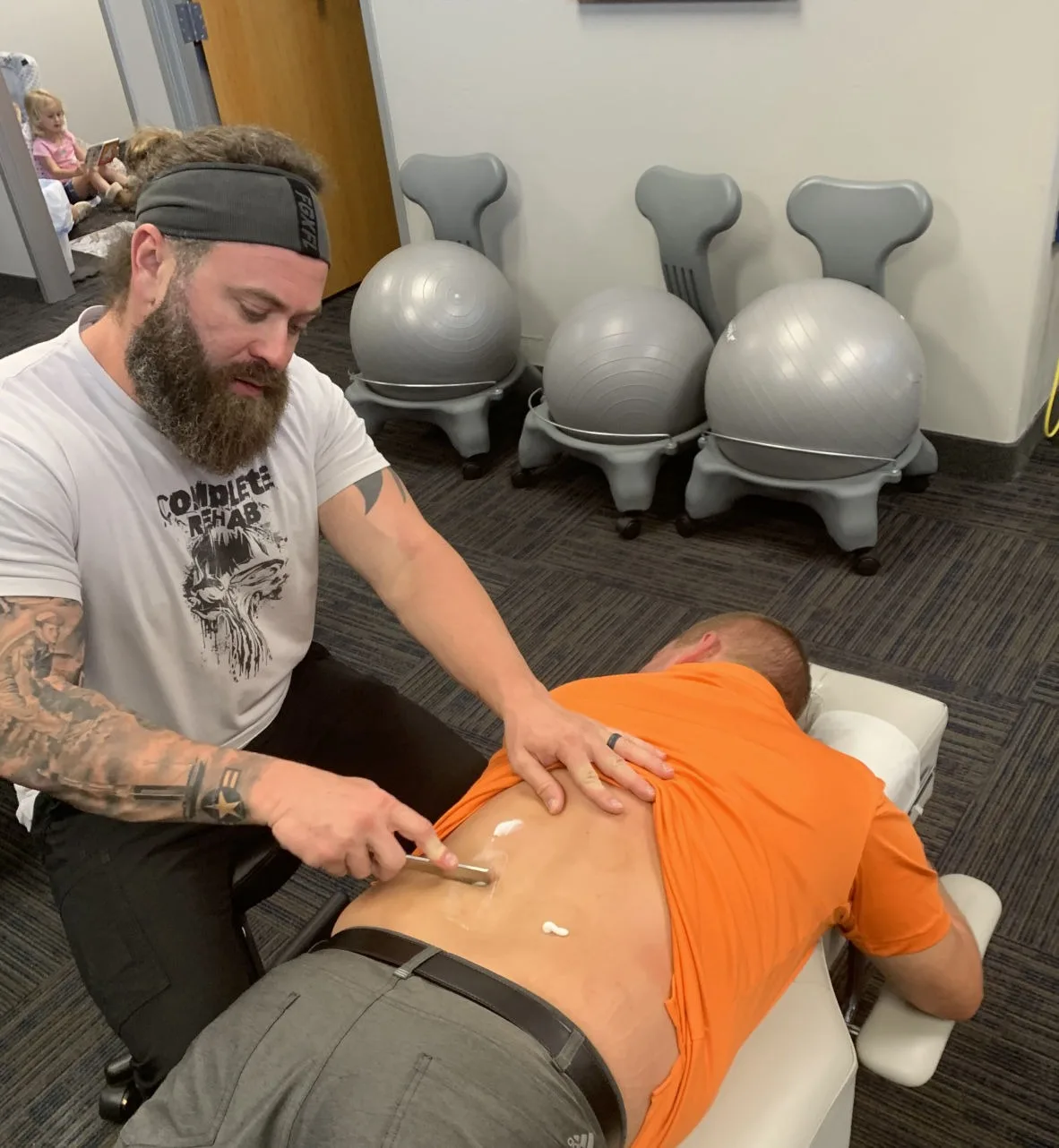 atención manual lumbar